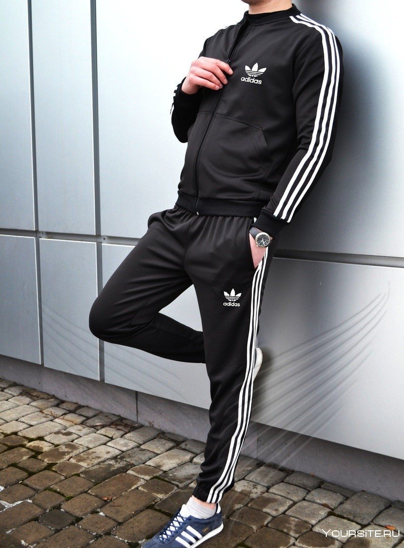 Adidas Tracksuit in boy