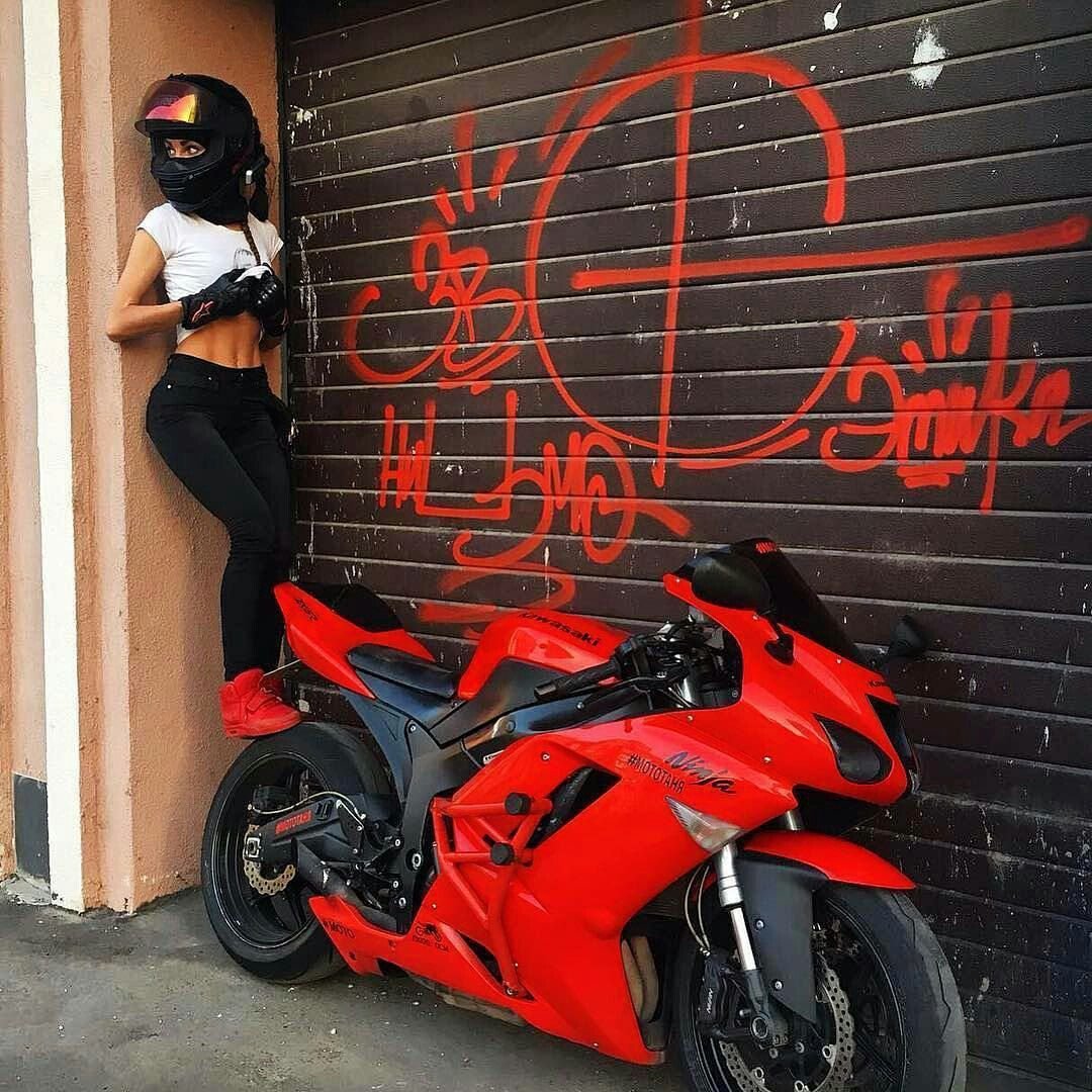 Таня Озолина без мотоцикла