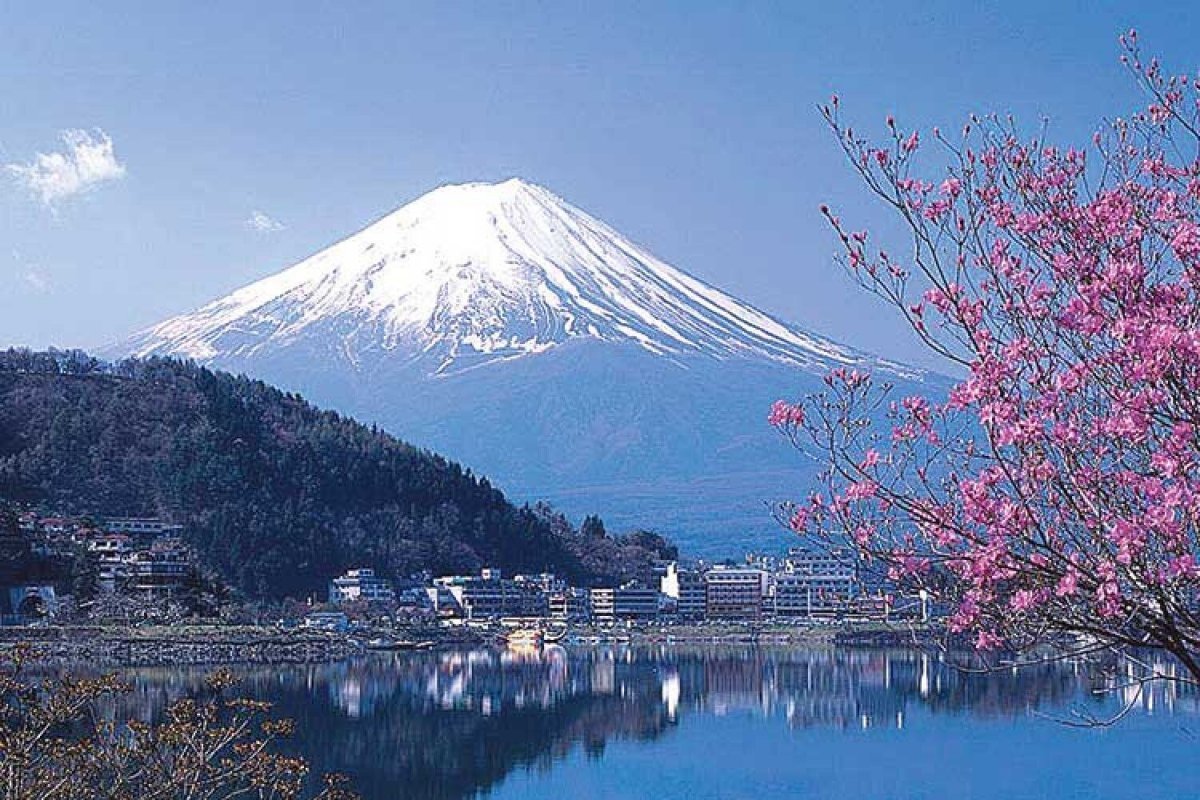 Символ Японии гора Фудзияма