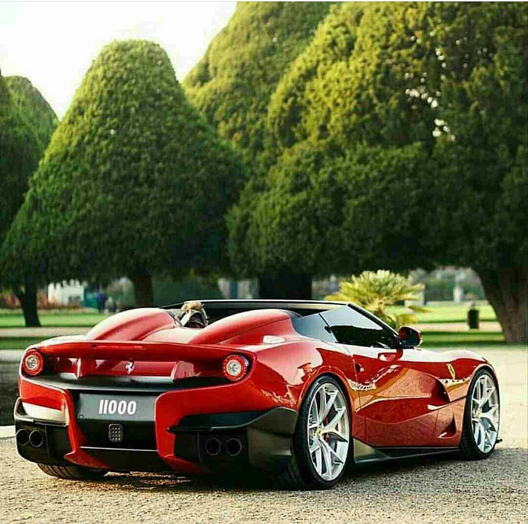 Ferrari f12 Berlinetta TRS