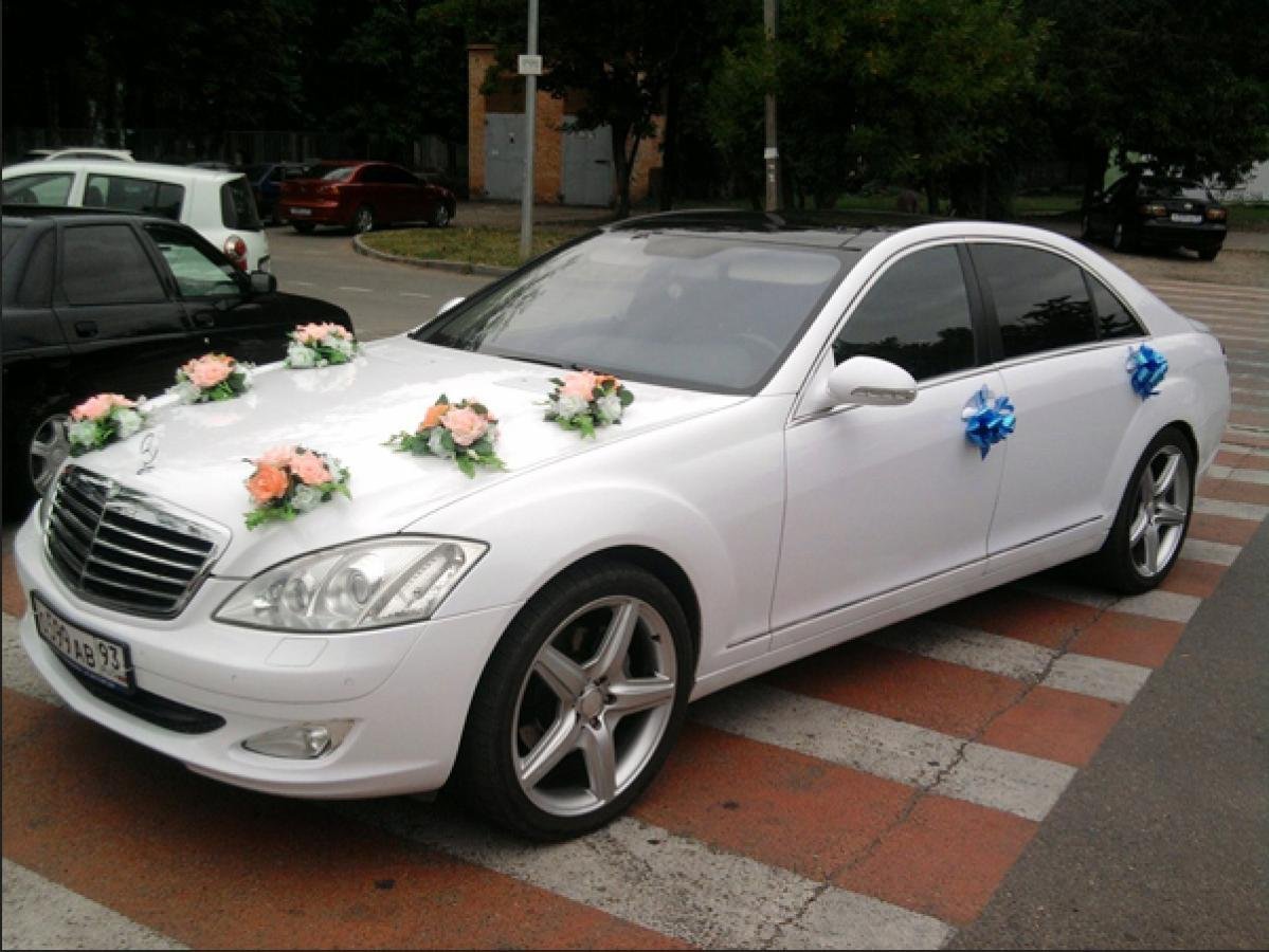 Шикарная машина на свадьбу