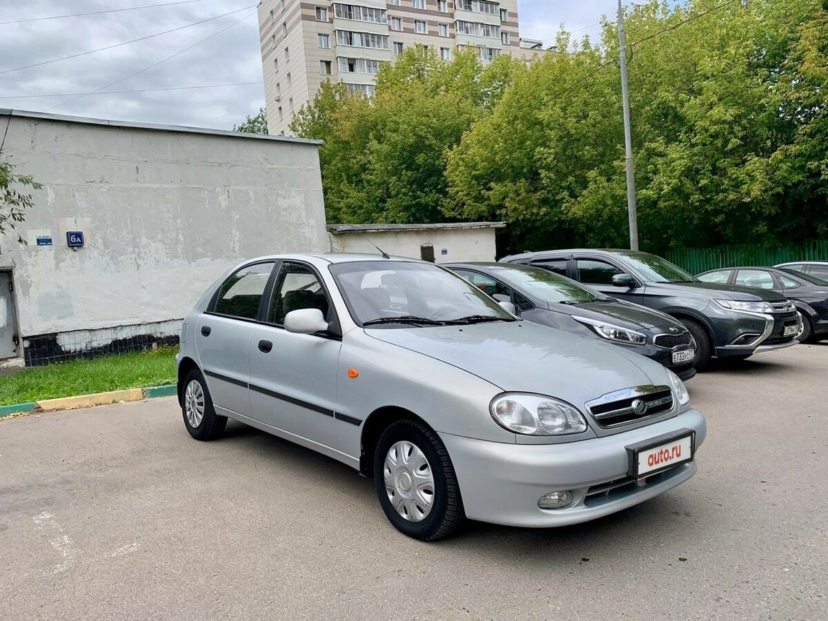 Ланос шанс 2012 год автомат седан белый