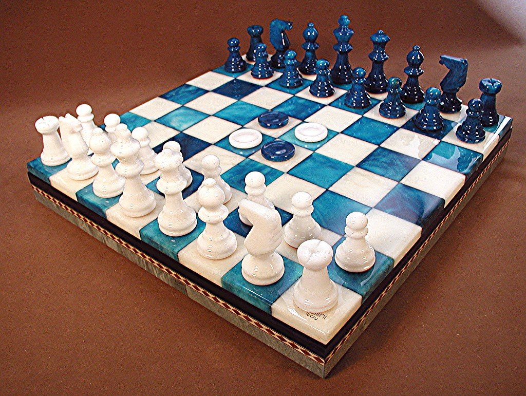 Шахматы синие