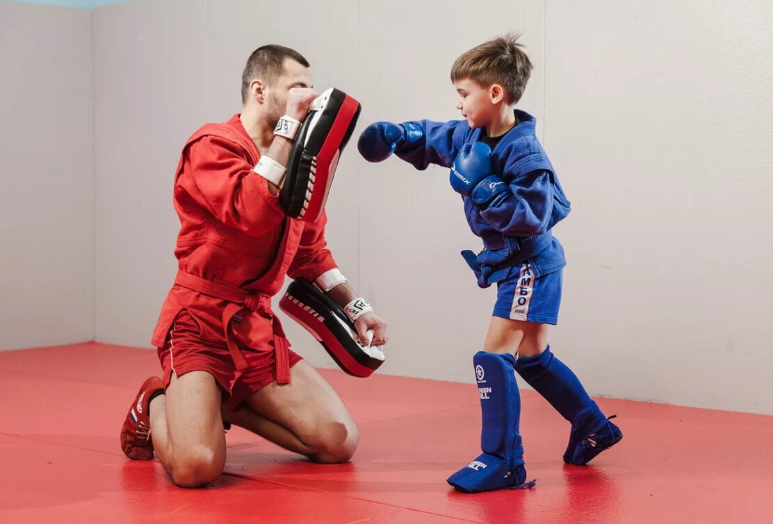 Самбист в стойке