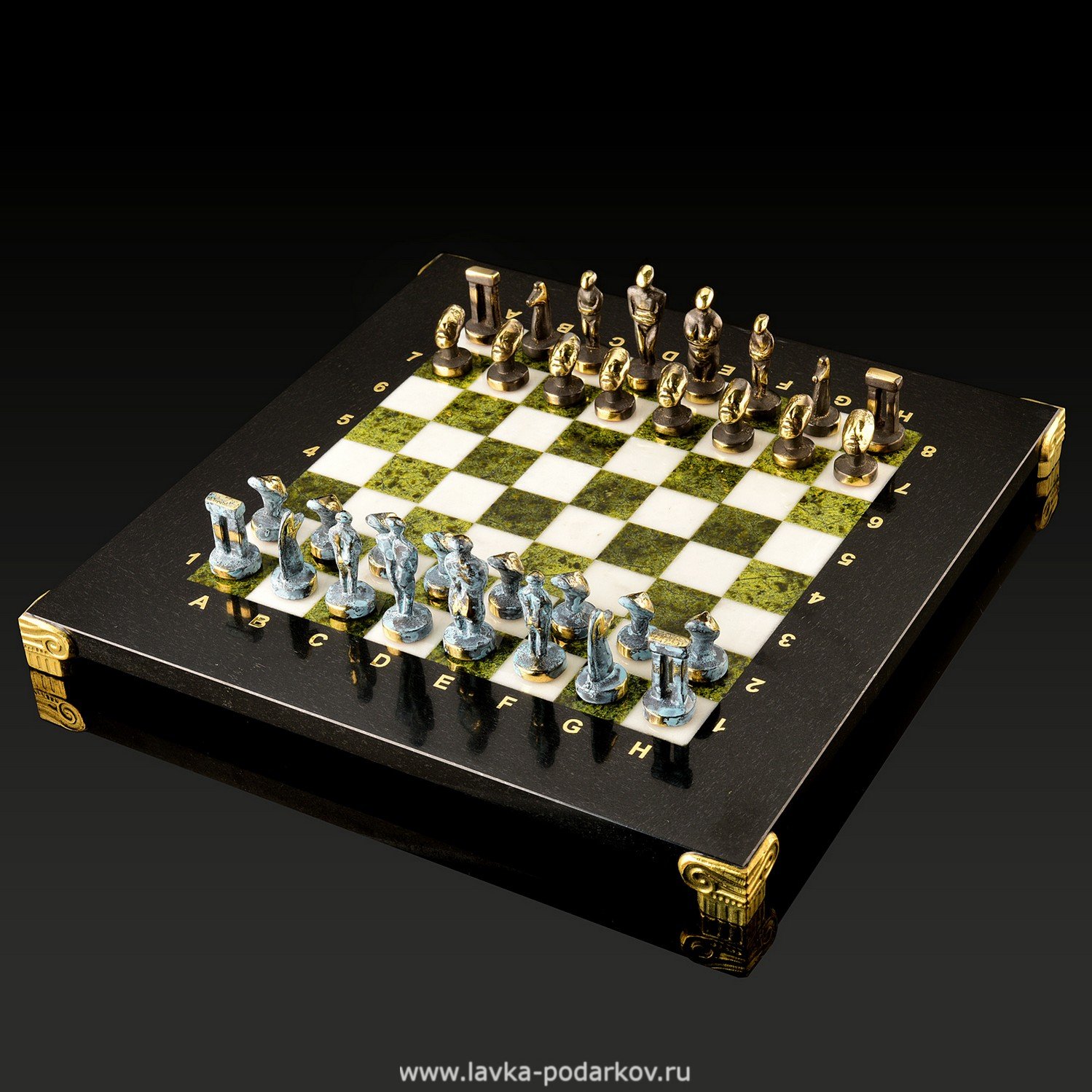 Шахматы из камня. Необычные шахматы. Подарочные шахматы из камня. Мраморная шахматная доска.