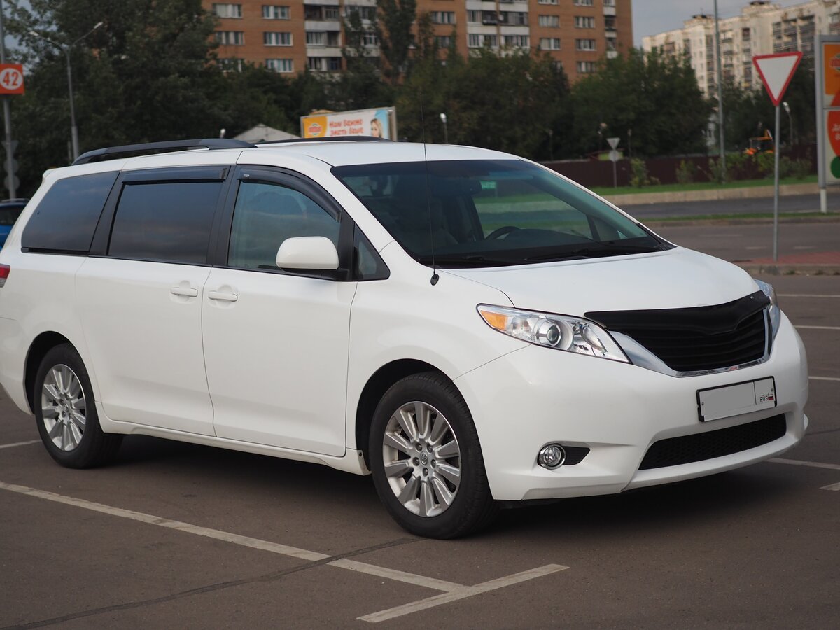 Toyota Sienna 2010