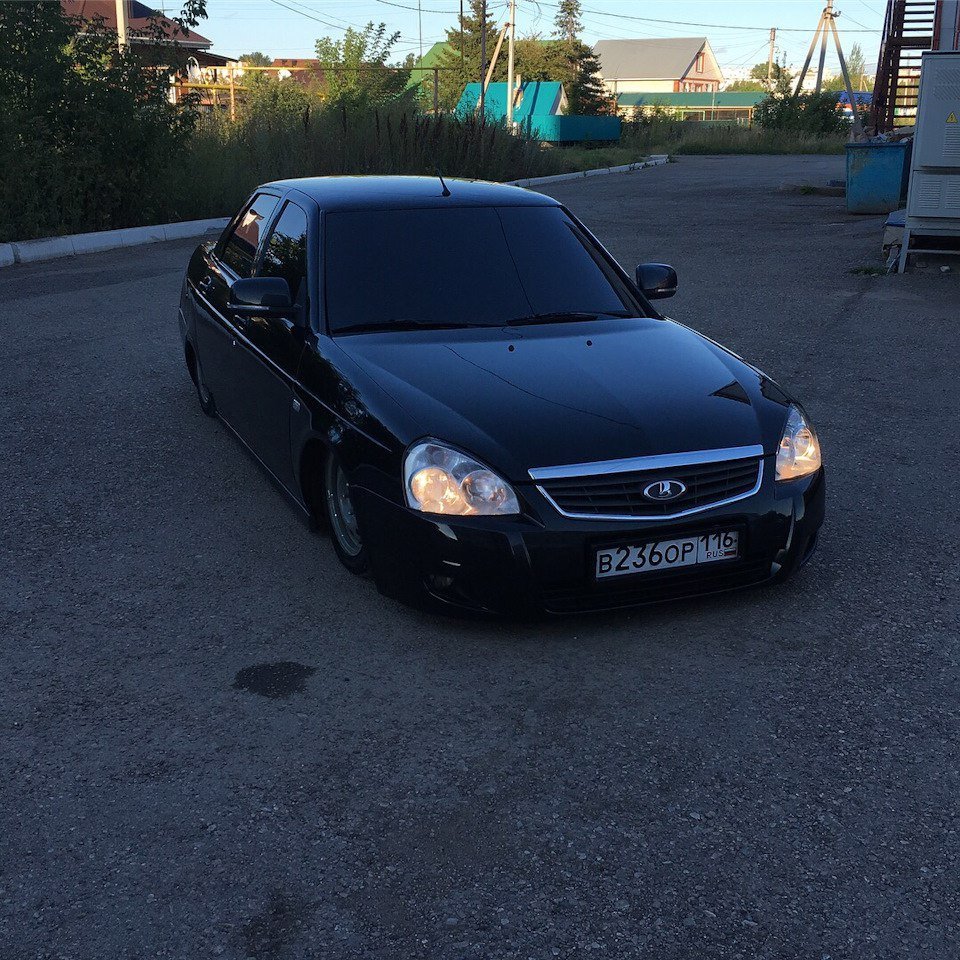 Лада Приора хэтчбек бункер