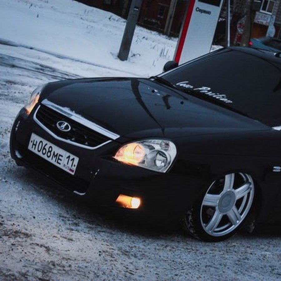 Приора 2 черная тонированная