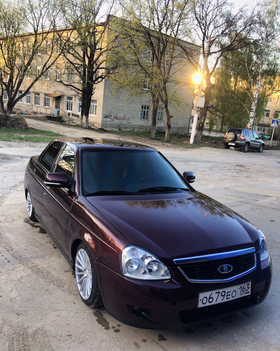 Приора 2 Вишневая