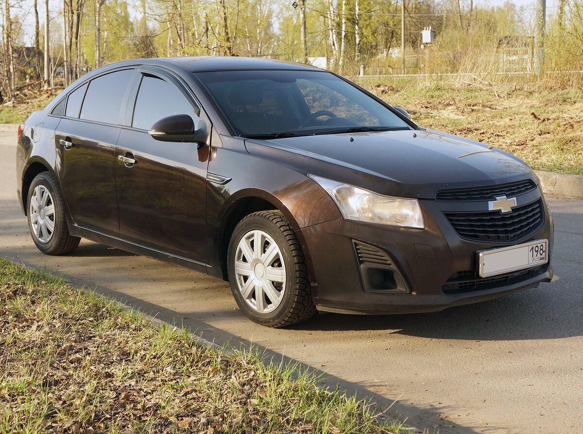 Chevrolet Cruze 2014 коричневый