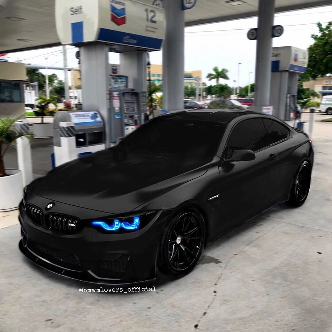 BMW m4 черная матовая