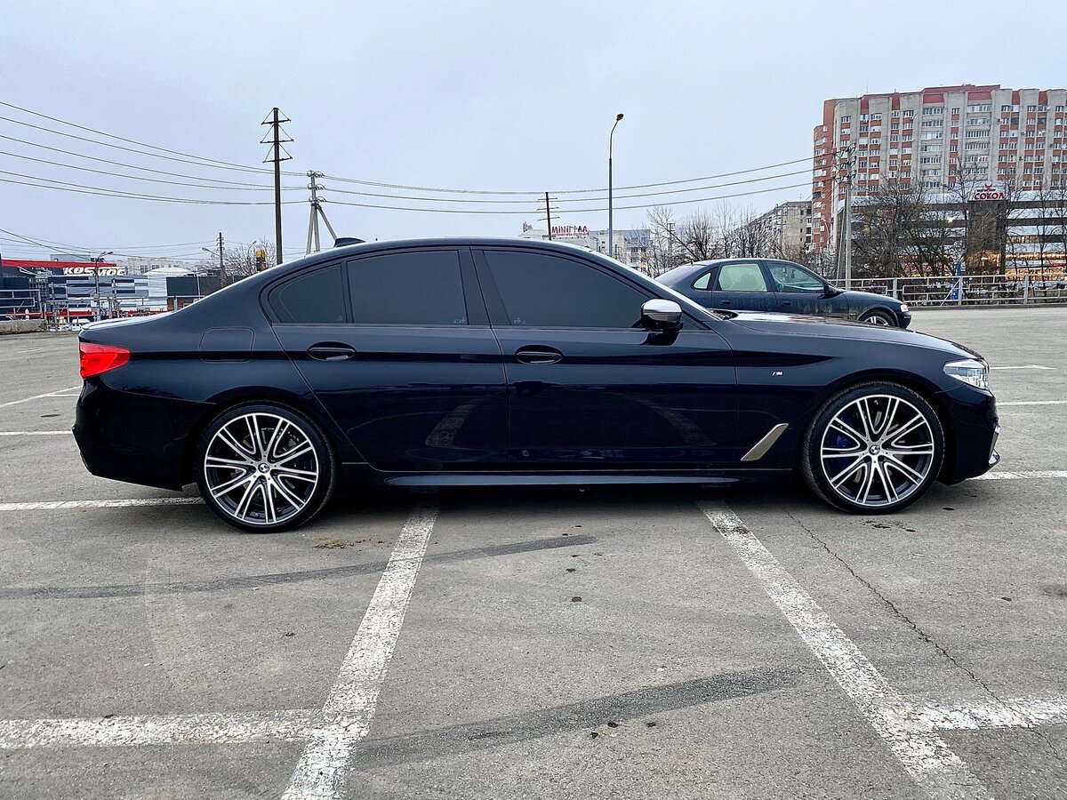 BMW g30 черная тонированная