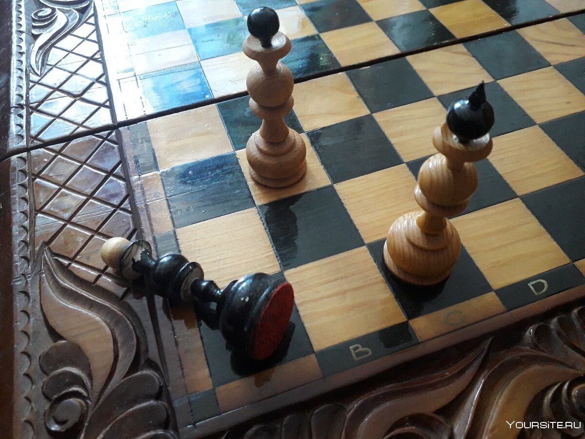 Пешка на шахматной доске