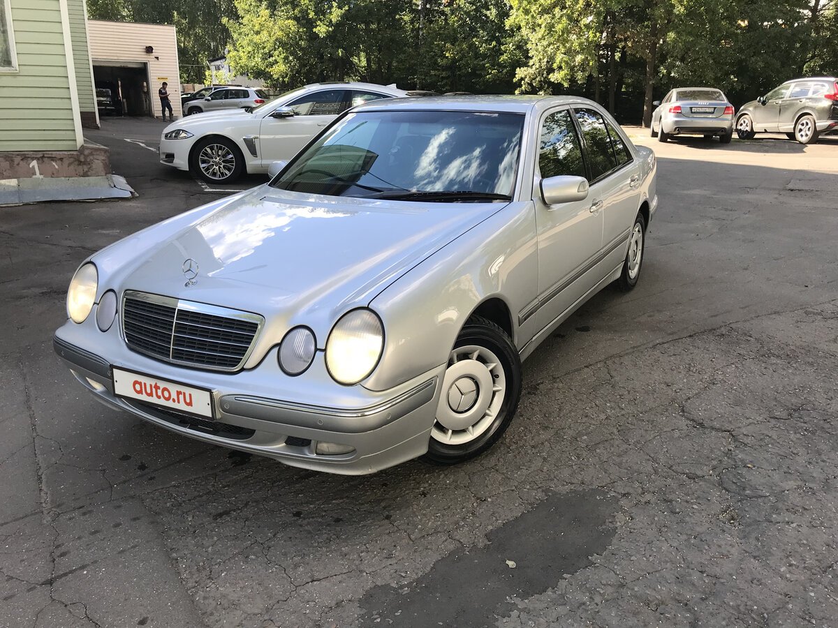 Mercedes Benz 2000