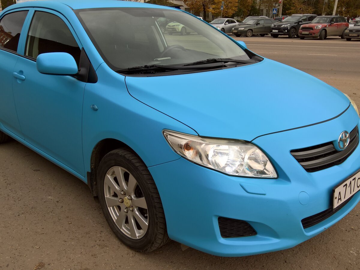 Toyota Corolla e140 голубая