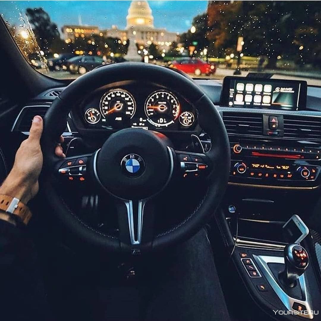 За рулем БМВ м5 ф90