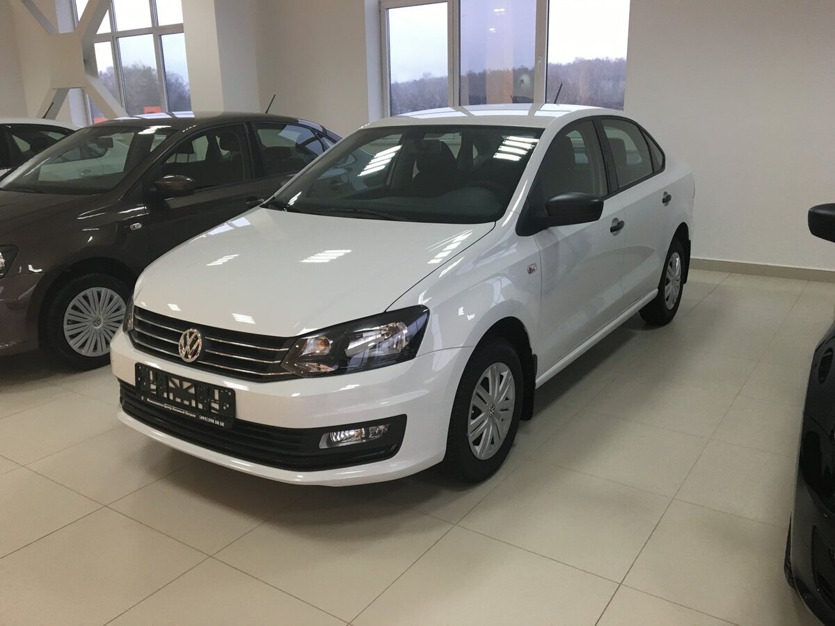 Volkswagen Polo Conceptline 1.6 MT