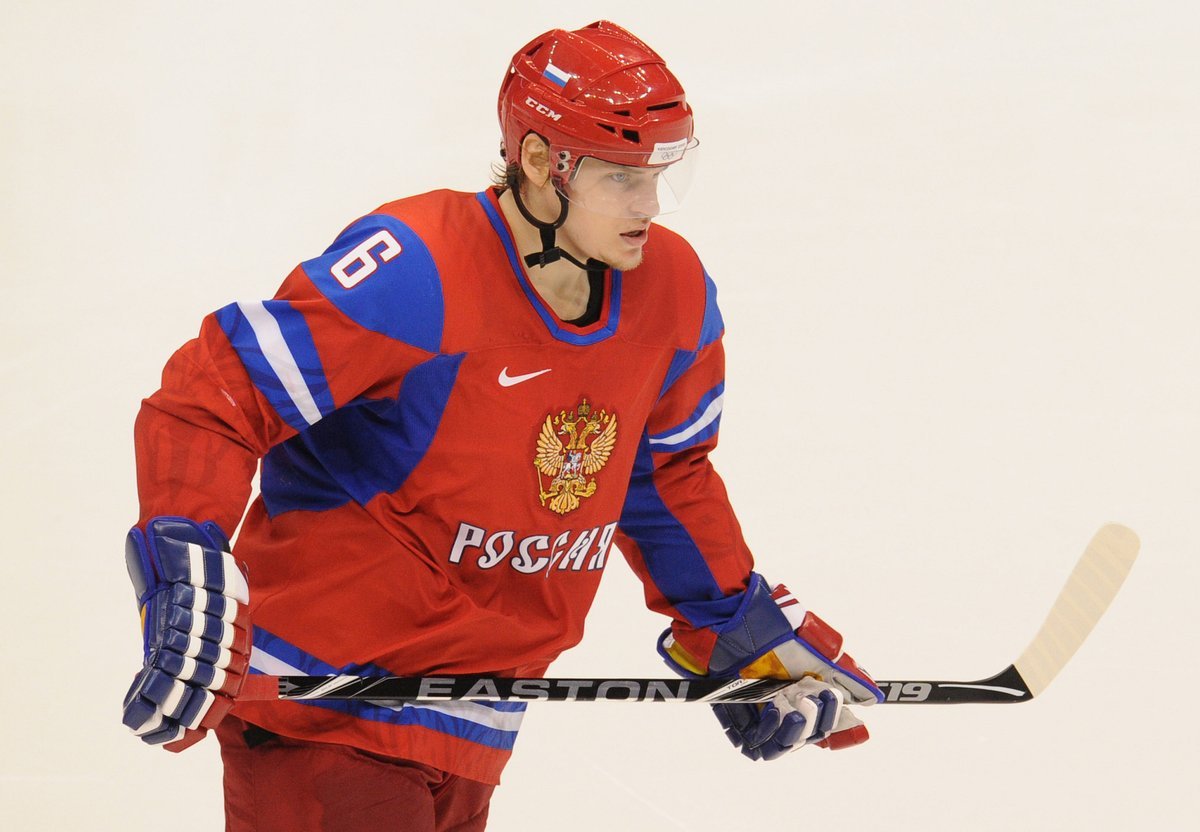 Валерий Карпов хоккеист