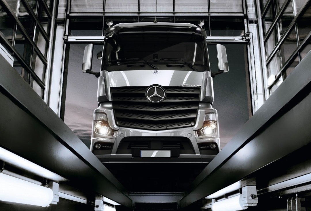 Грузовой автомобиль mercedes. Грузовик Mercedes-Benz Truck. Mercedes Actros k5]. Mercedes Benz грузовой. Mercedes Benz Truck service.