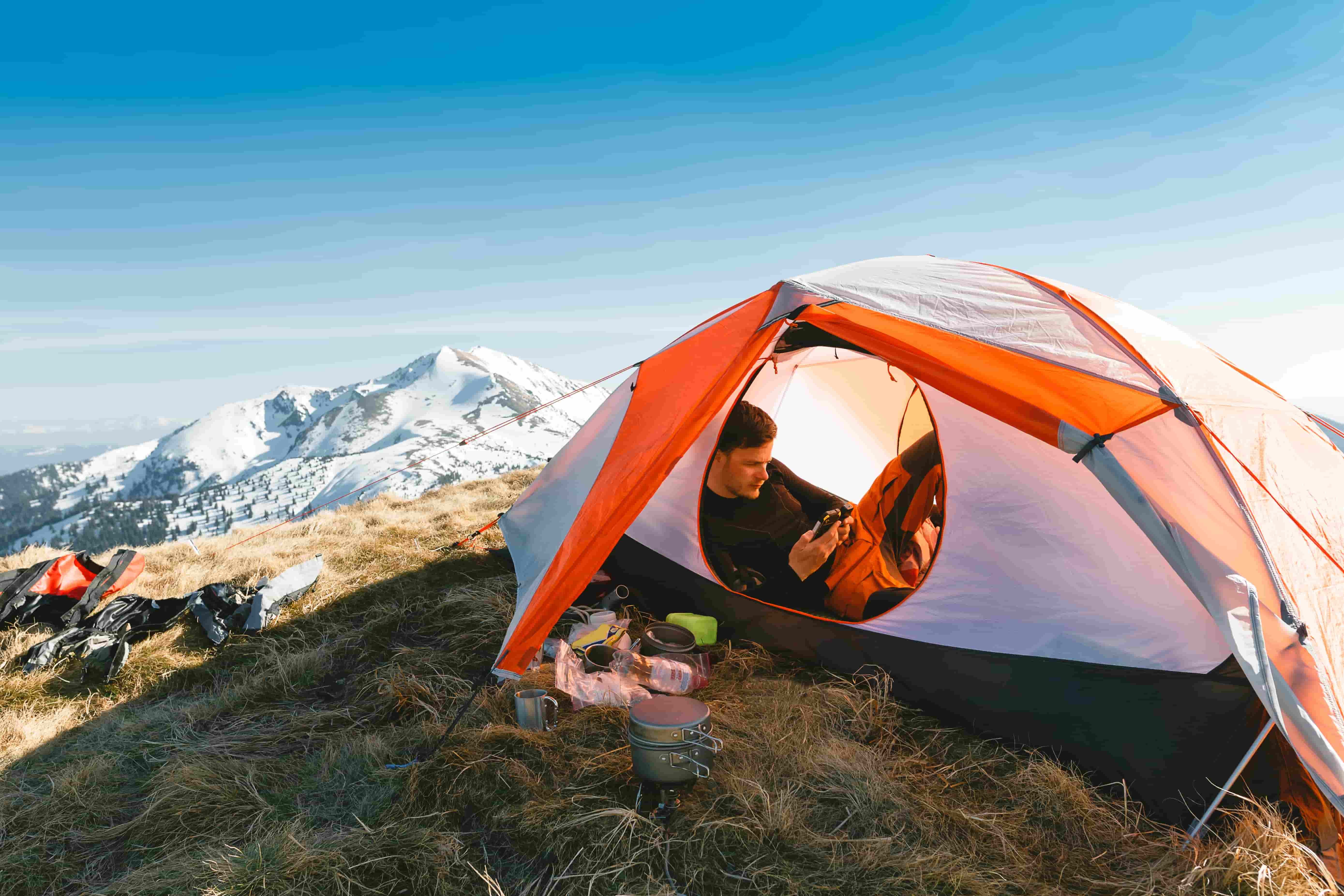 Camp men. Кемпинг Эльбрус. Кемпинг Эстетика с палаткой. Camping Tent. Палатка Trango Camping Elite.