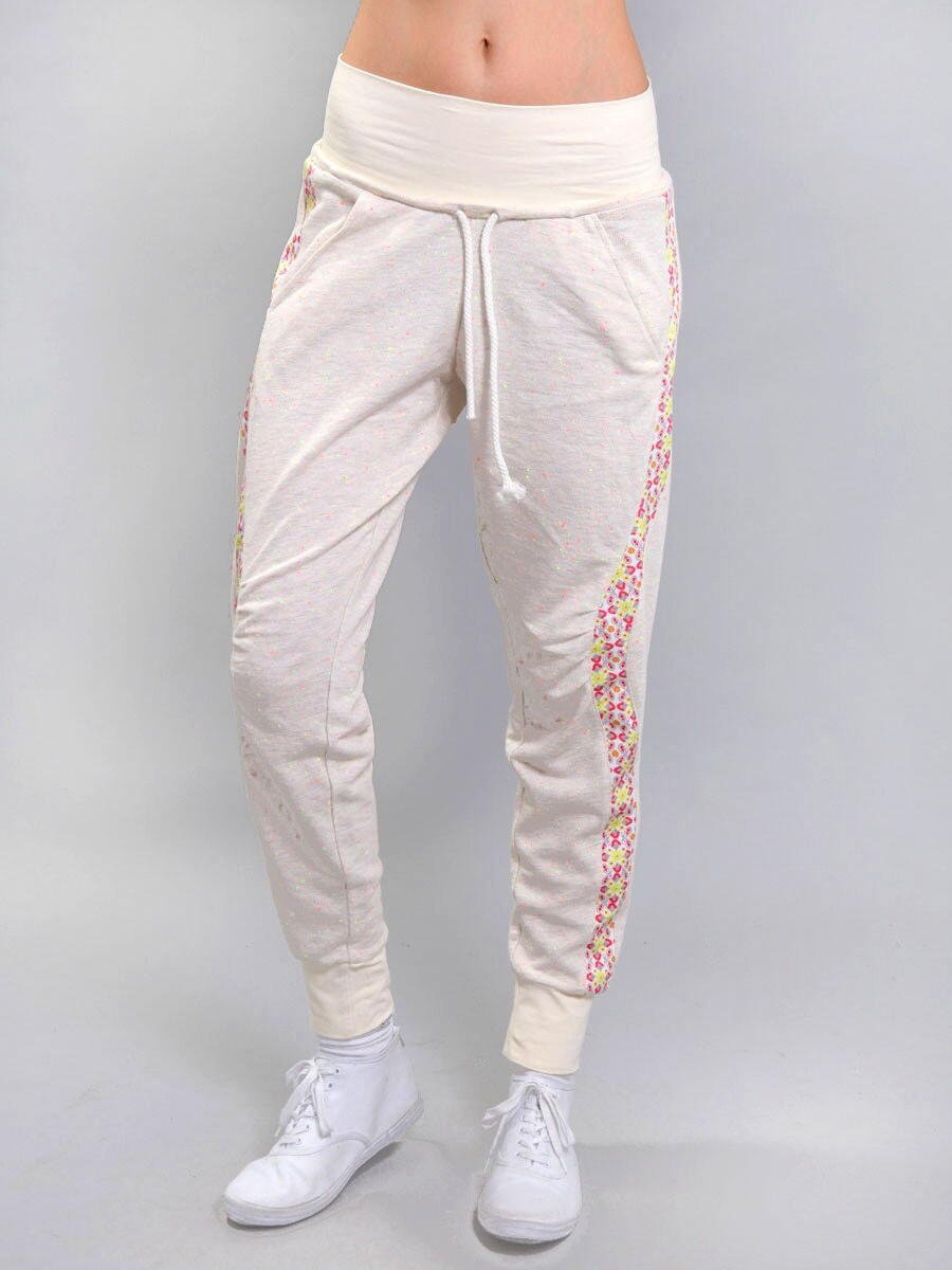 Спортивные штаны женские