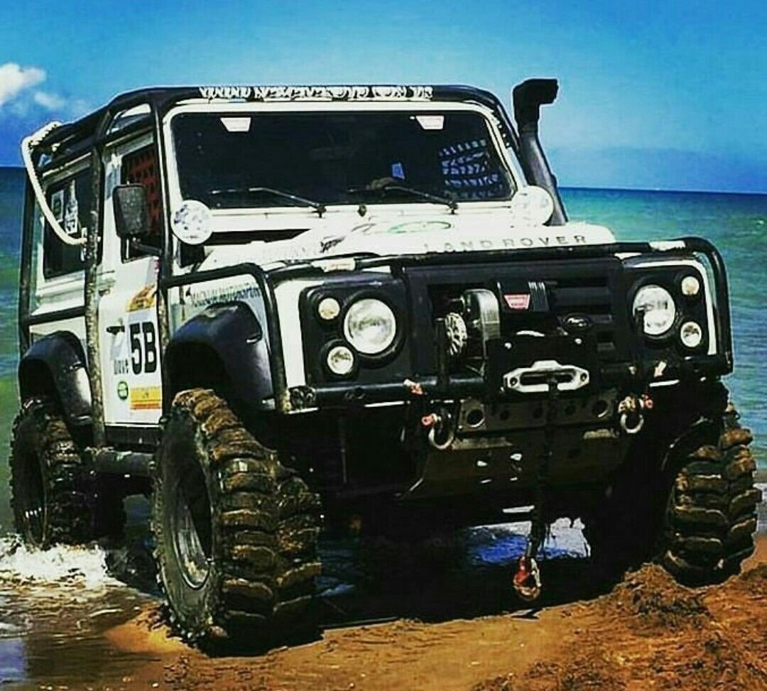 Land Rover Defender короткий