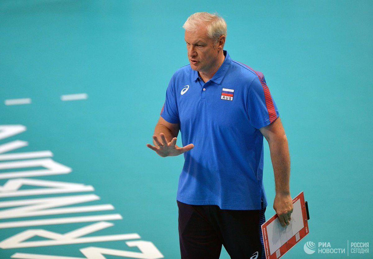 Тренер сборной России по волейболу женщины Сергей