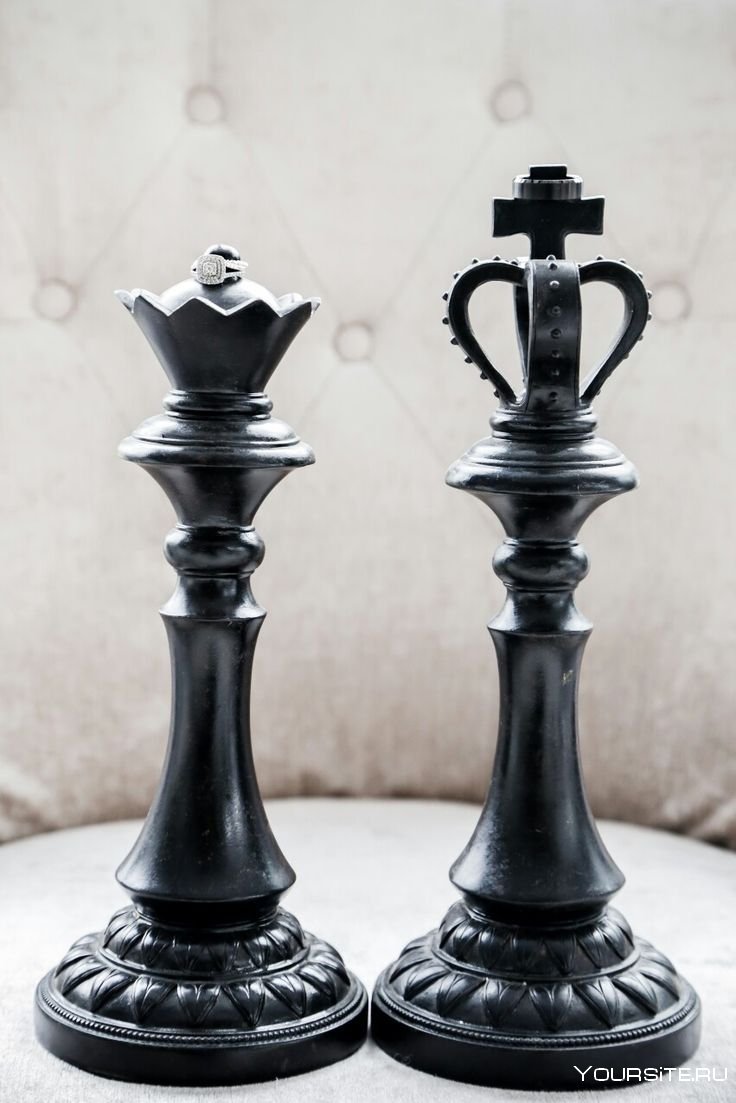 Король Стаунтон шахматная фигура