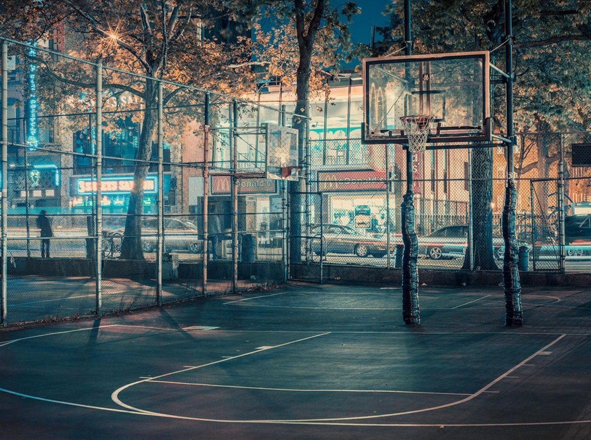 Баскетбольная площадка мультяшная