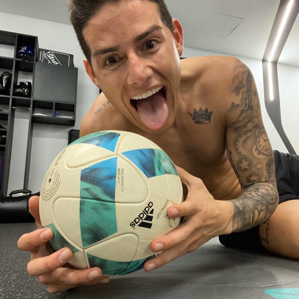 Эден Азар против сборной Франции