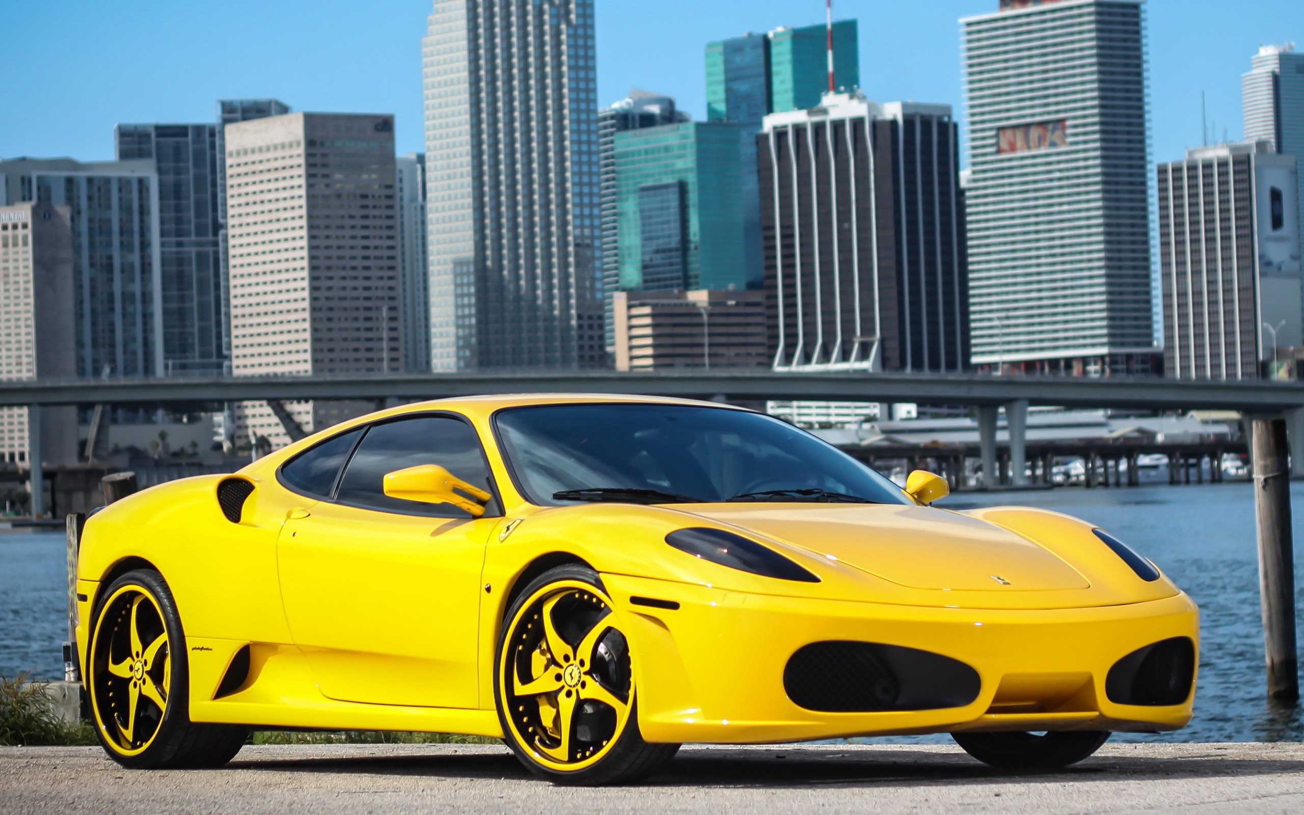 Включи желтую машину. Феррари ф430. Ferrari f430 желтая. Ferrari f430 Tunero. Феррари 430.