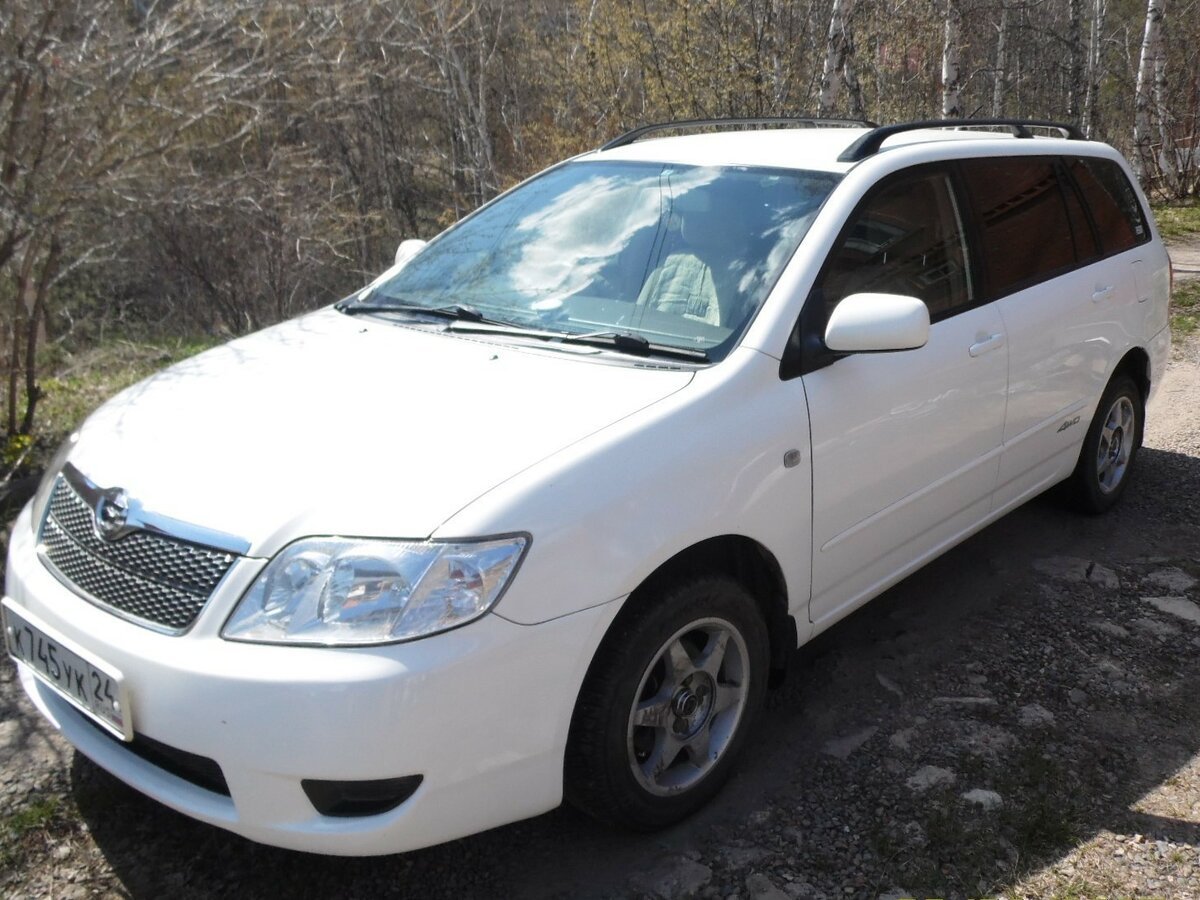 Toyota Corolla Fielder 2004