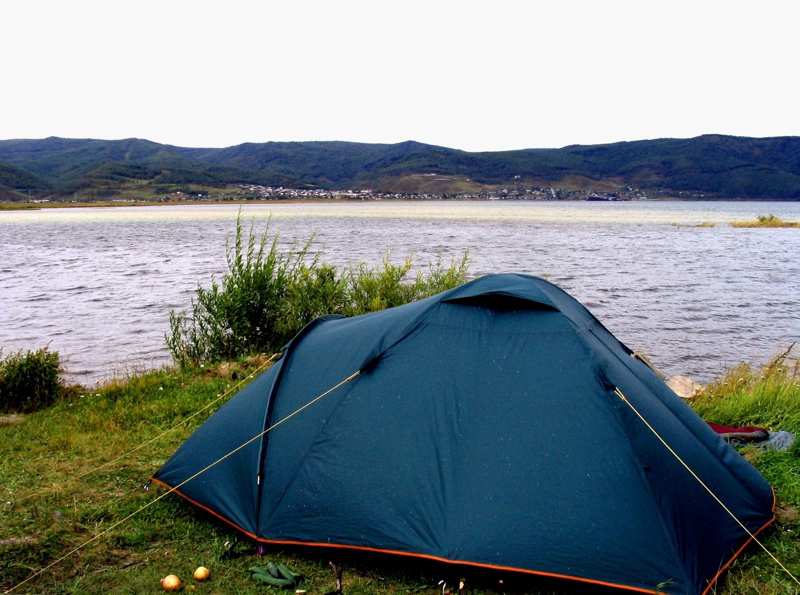 Озеро Байкал палатки