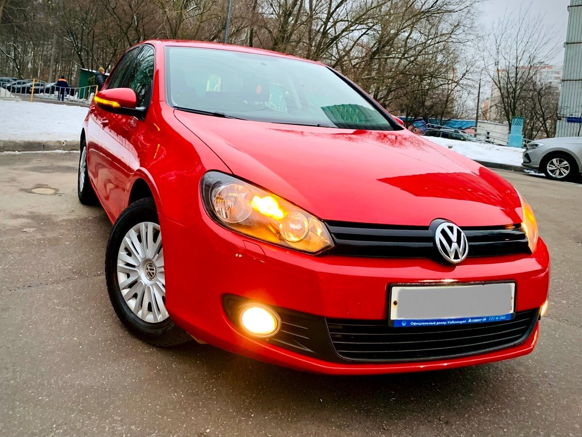 Volkswagen Golf 6 красный