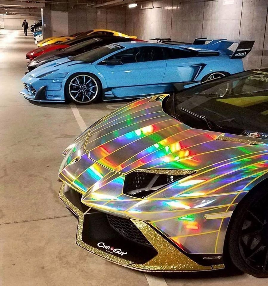 Необычные цвета машин