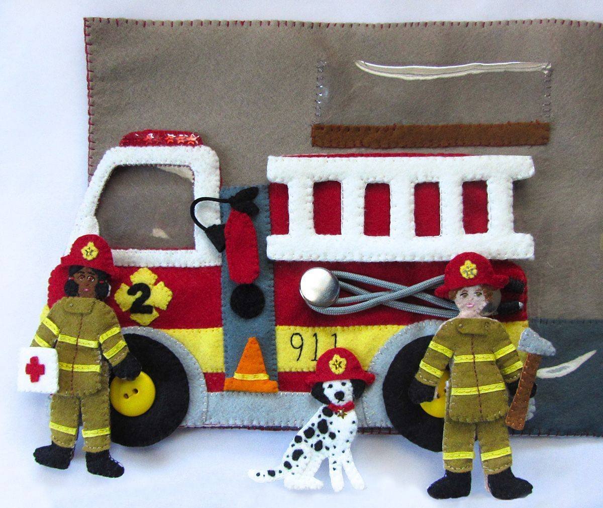Поделка пожарник
