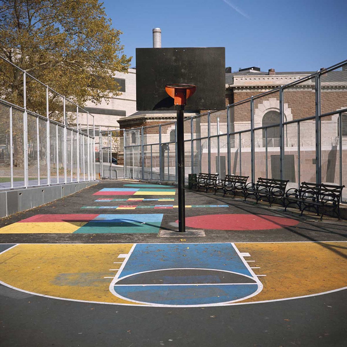 Баскетбол площадка