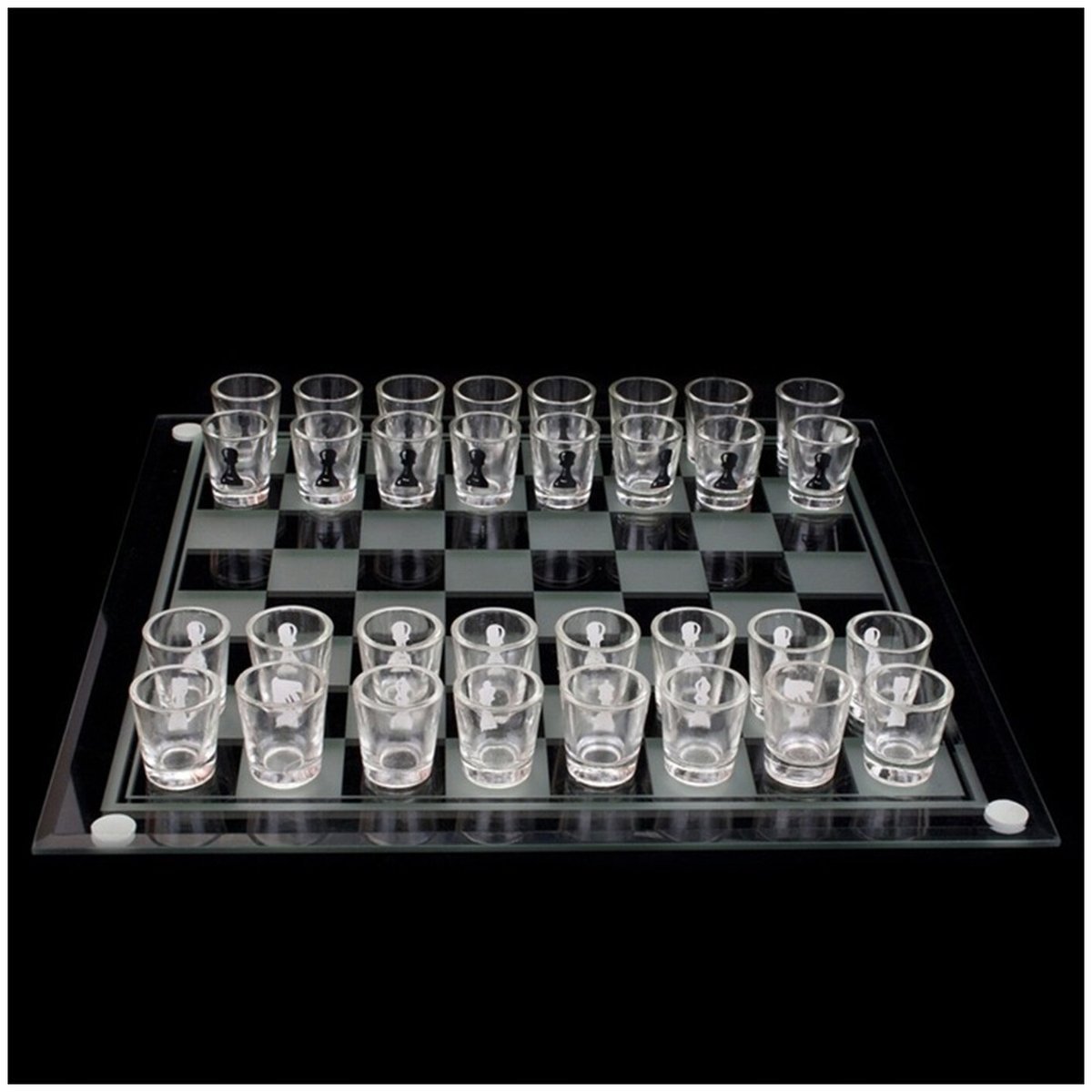 Игра пьяные шахматы 32 рюмки поле 25х25 см