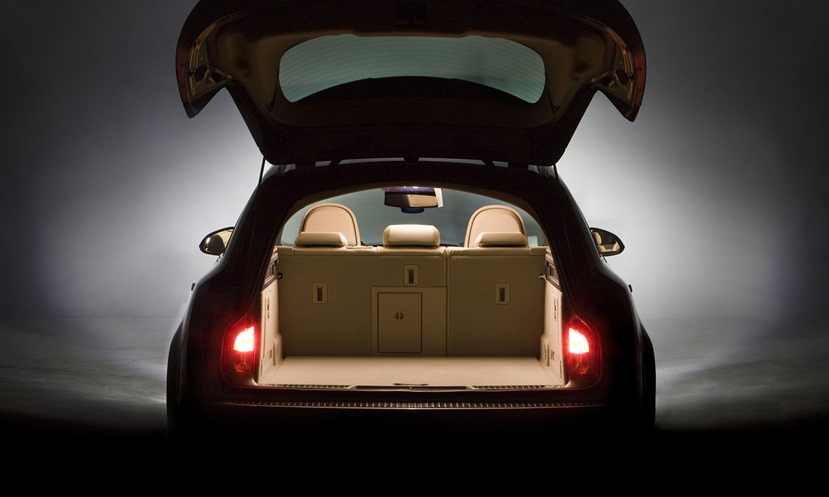 Opel Insignia универсал открытый багажник