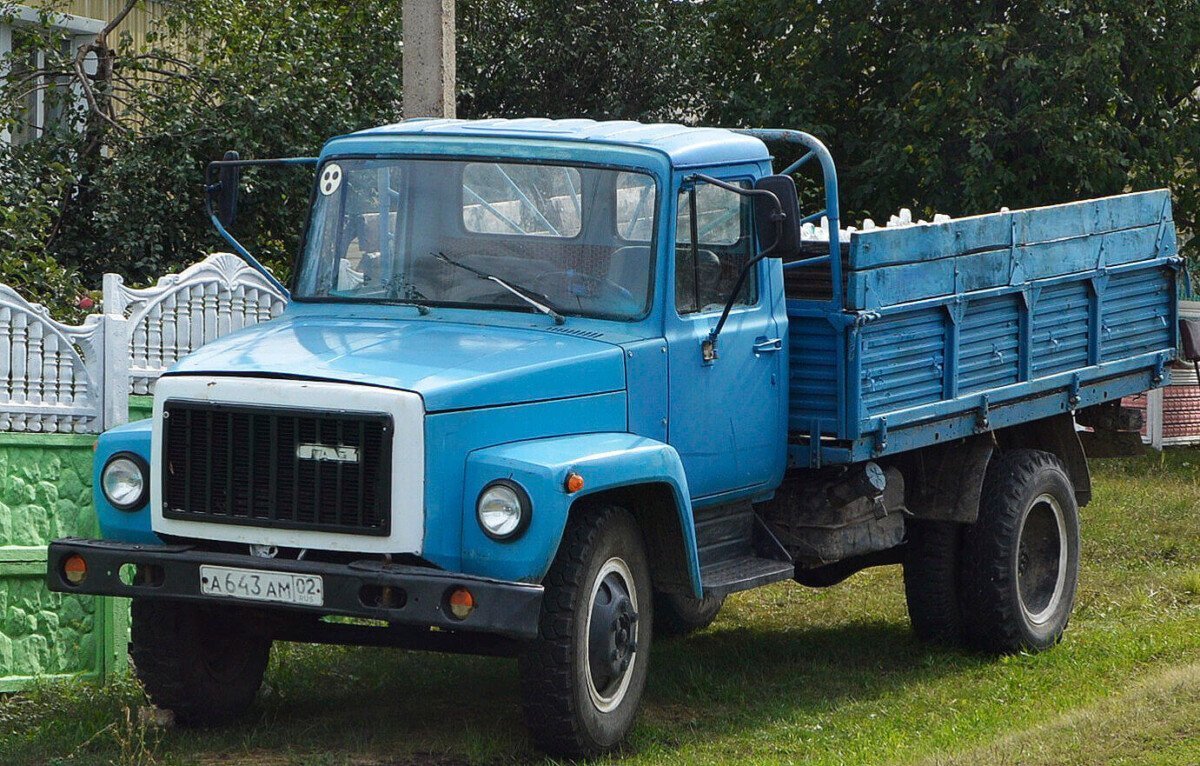 ГАЗ-3307 грузовой бортовой