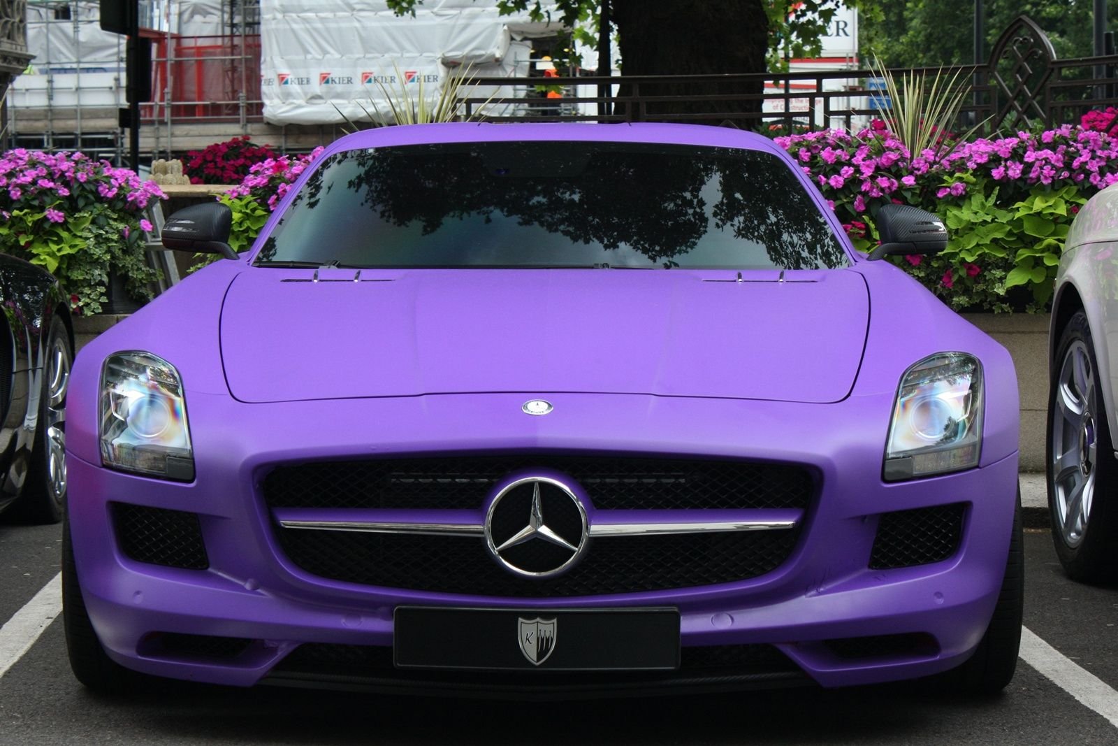 Mercedes SLS AMG фиолетовый