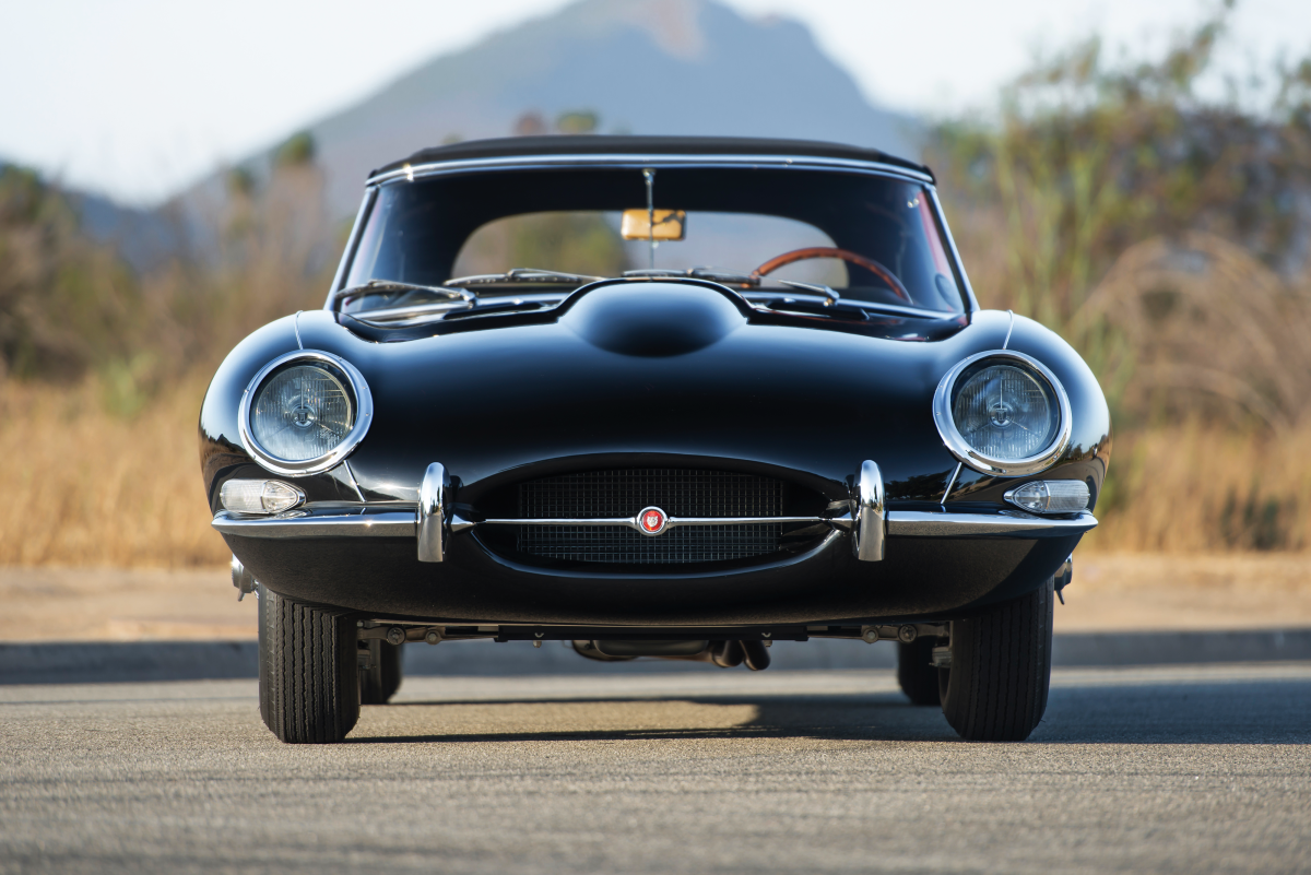Ягуар и тайп 1961. Jaguar e-Type 1961. Ягуар e Type 1961. Jaguar e-Type Series 1 1961.