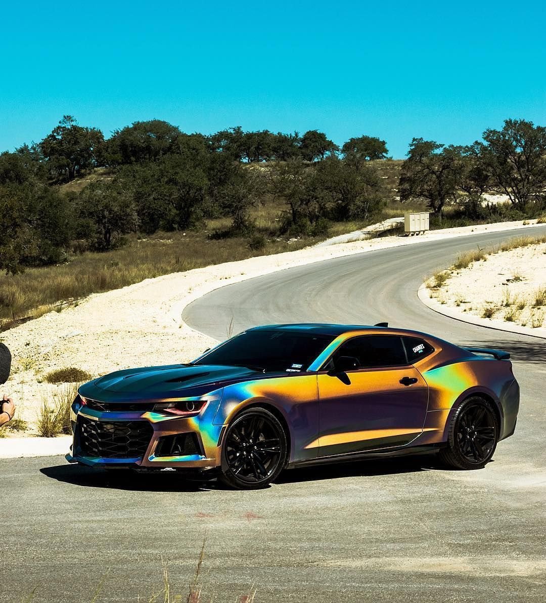Chevrolet Camaro спорткар
