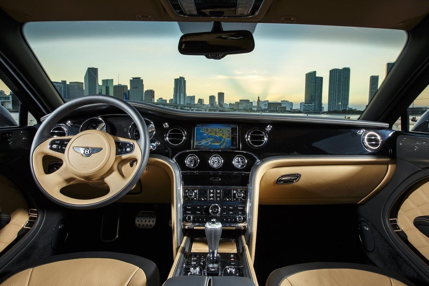 Cars inside. Bentley Mulsanne 2017 салон. Bentley Mulsanne Speed салон. Интерьер Бентли Мюльзанна. Bentley Mulsanne салон.