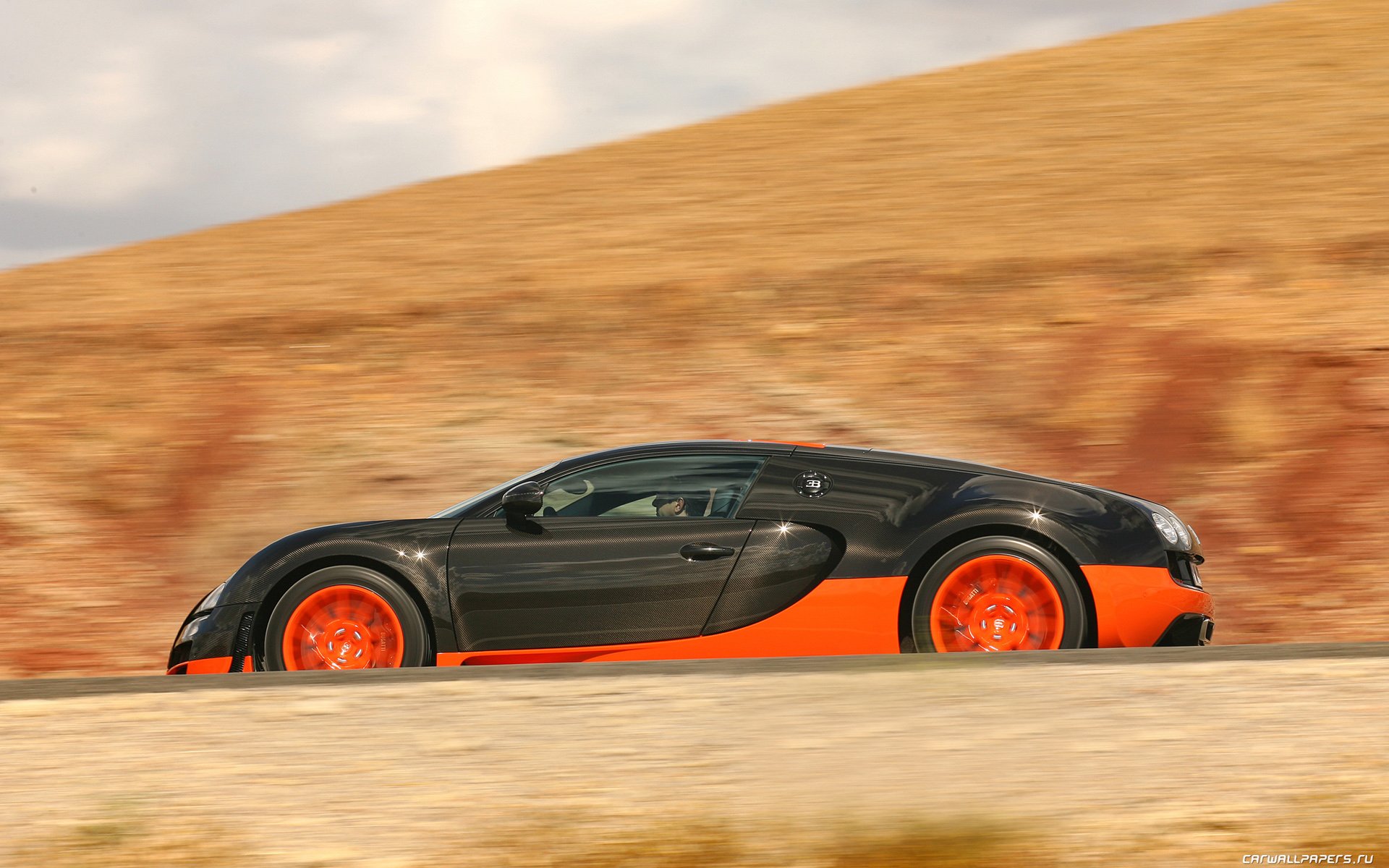 Как быть самой быстрой. Bugatti Veyron 16.4 super Sport 2010. Bugatti Veyron 16.4 super Sport World record. Bugatti Veyron 16.4 super Sport Black.