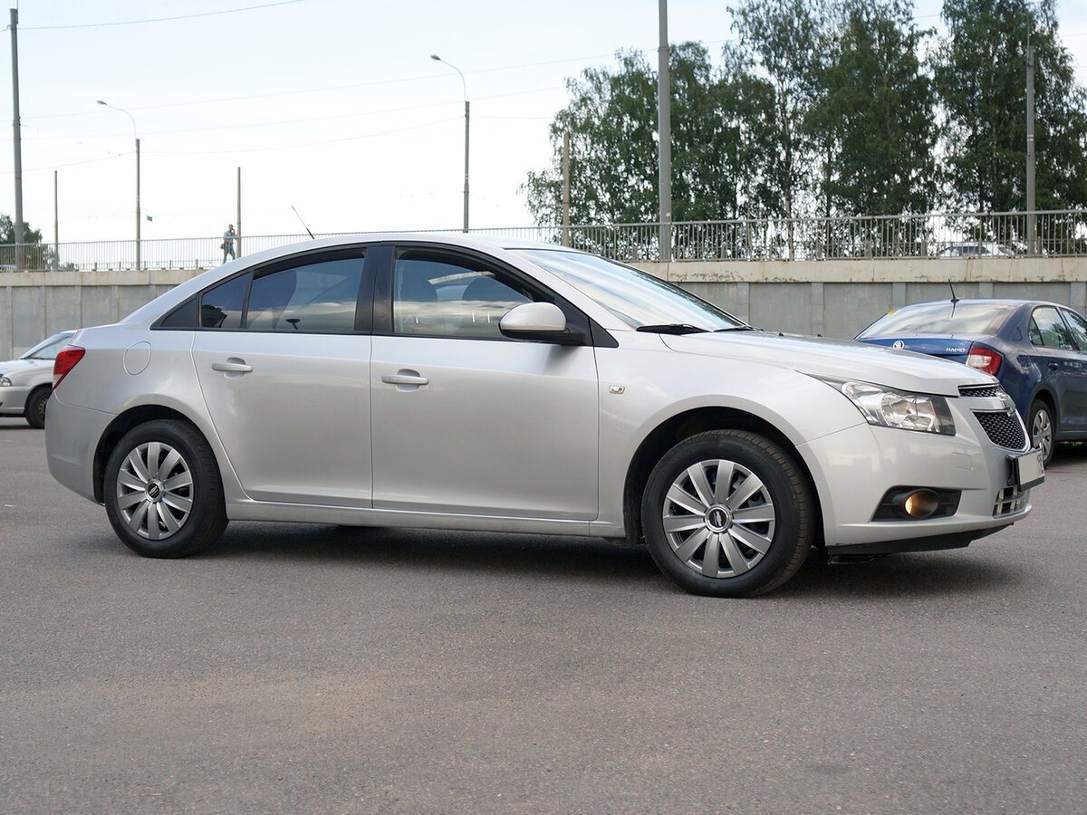 Chevrolet Cruze j300