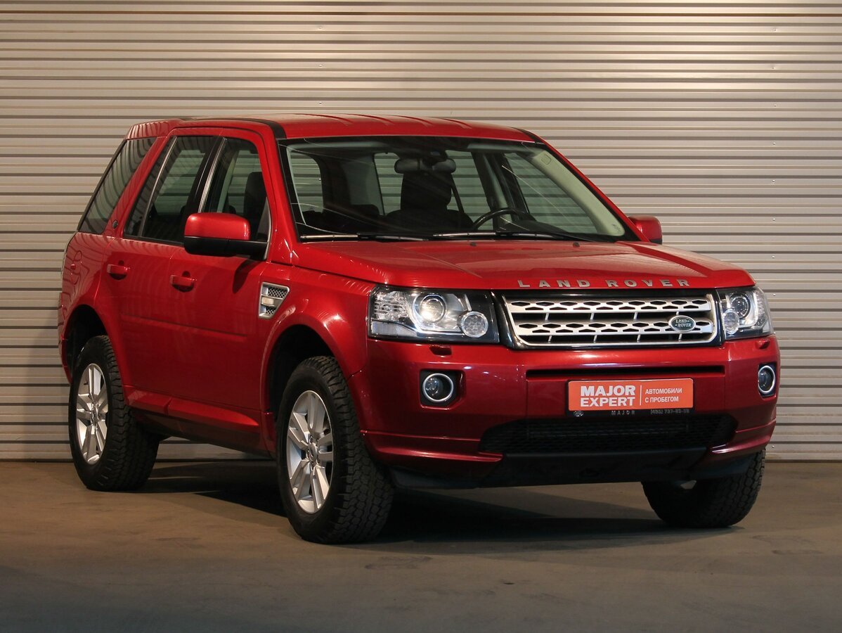 Land Rover Freelander 2 красный