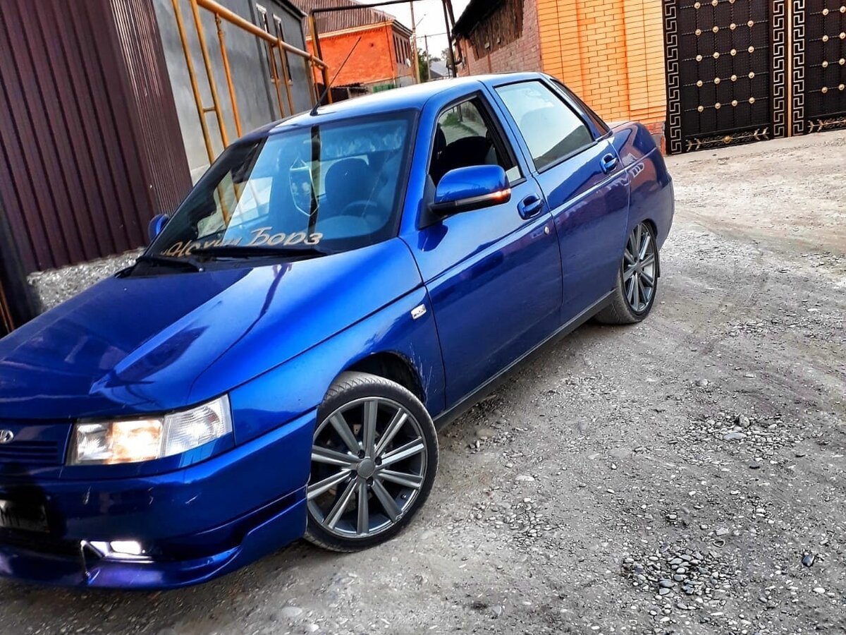 ВАЗ 2110 синяя