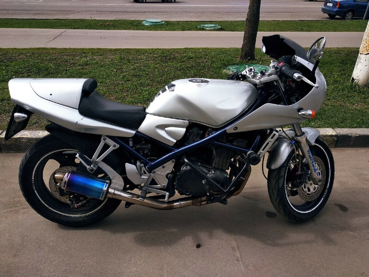 Suzuki Bandit 400