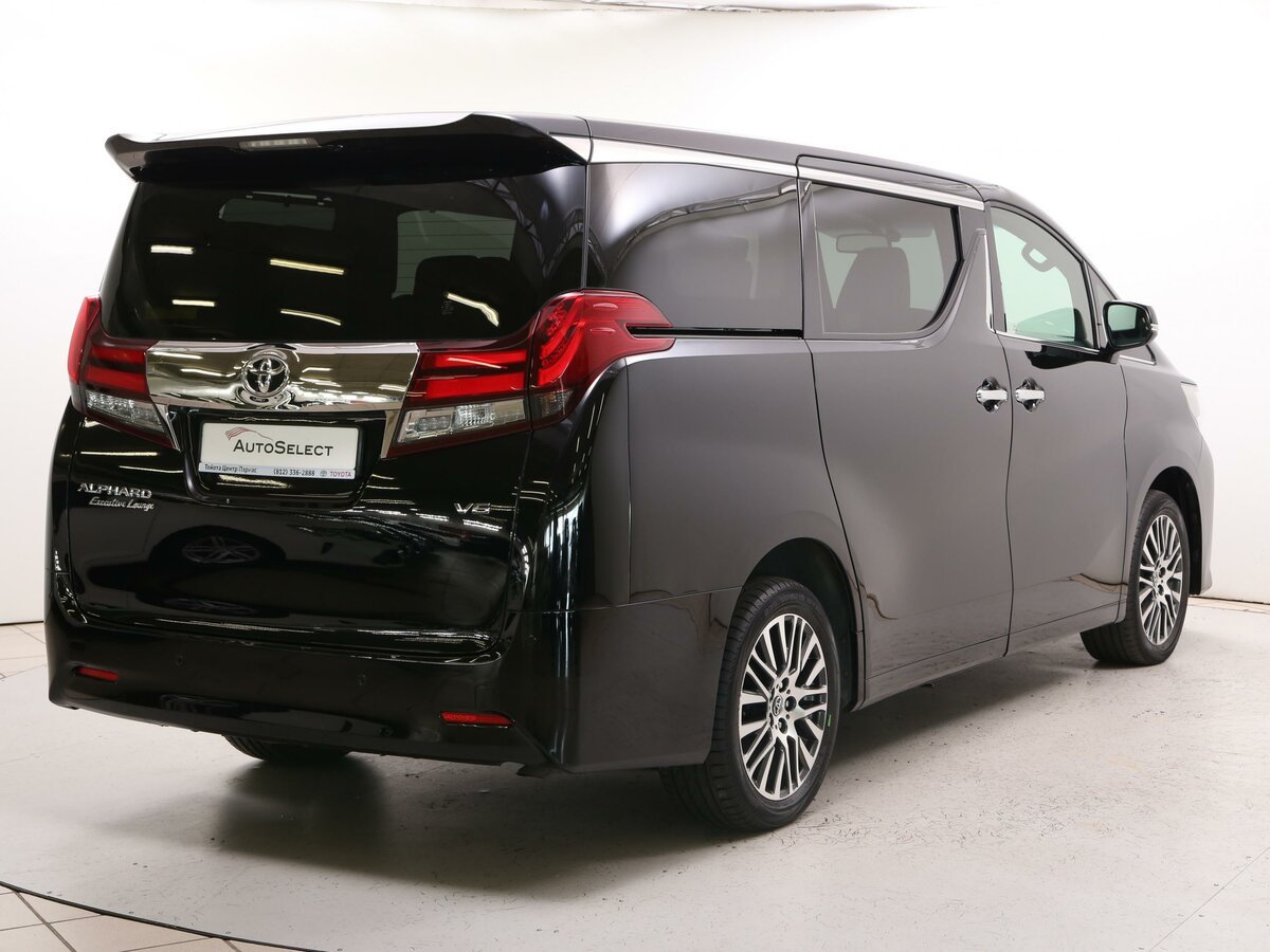 Toyota минивэн Alphard 2021